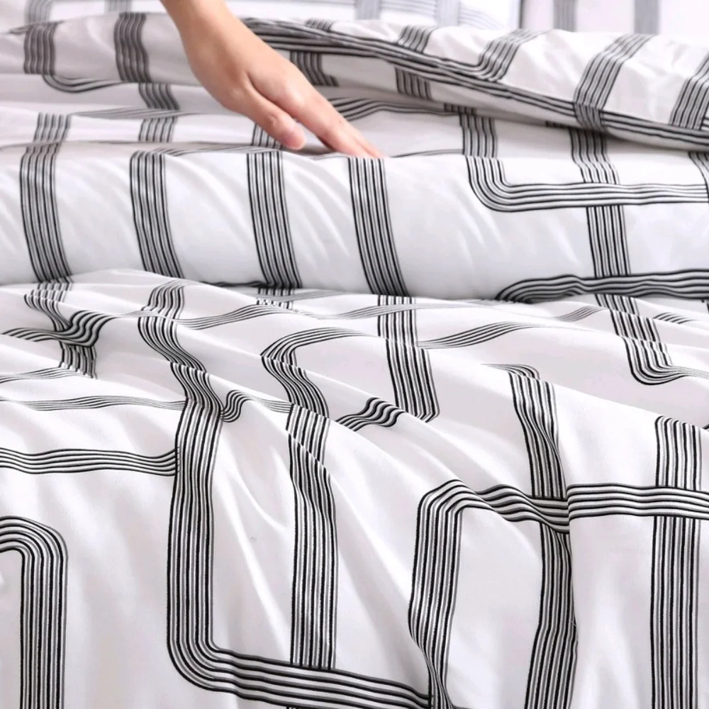 City Scene NWT 3-Pc King Mainline Microfiber Comforter & Sham Set Geometric